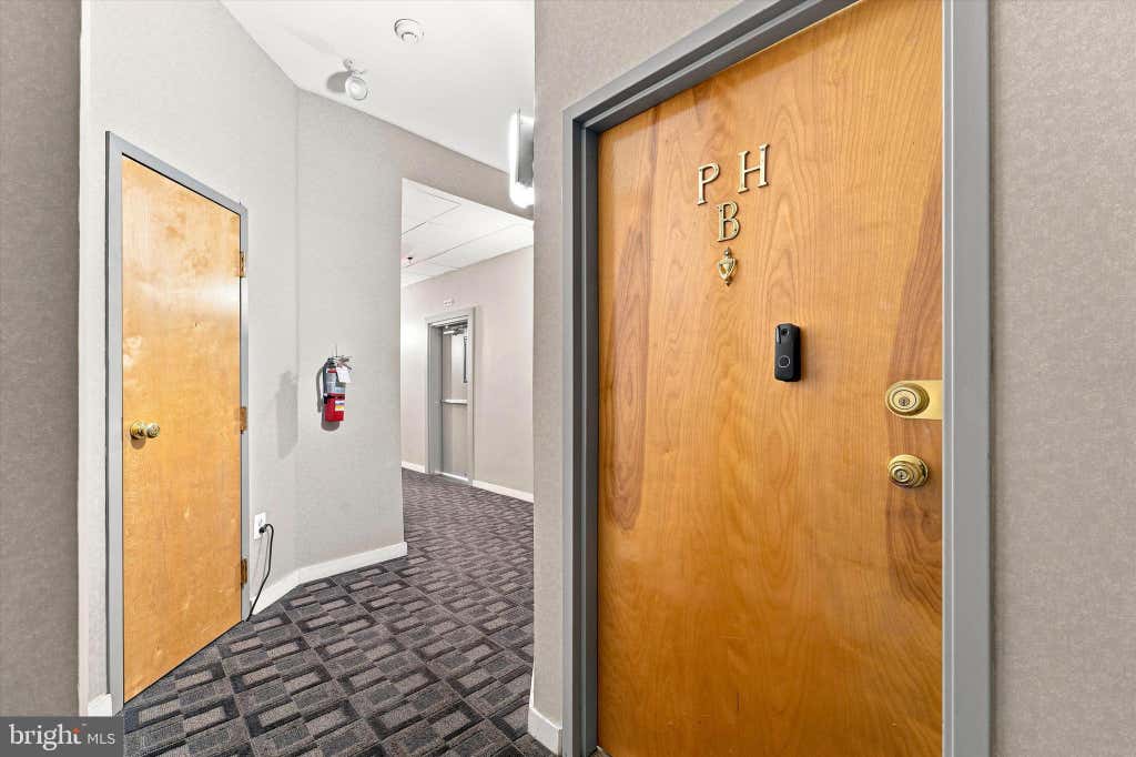 Photo of 1939 Chestnut Street #8B, PHILADELPHIA, PA 19103 (MLS # PAPH2608410)