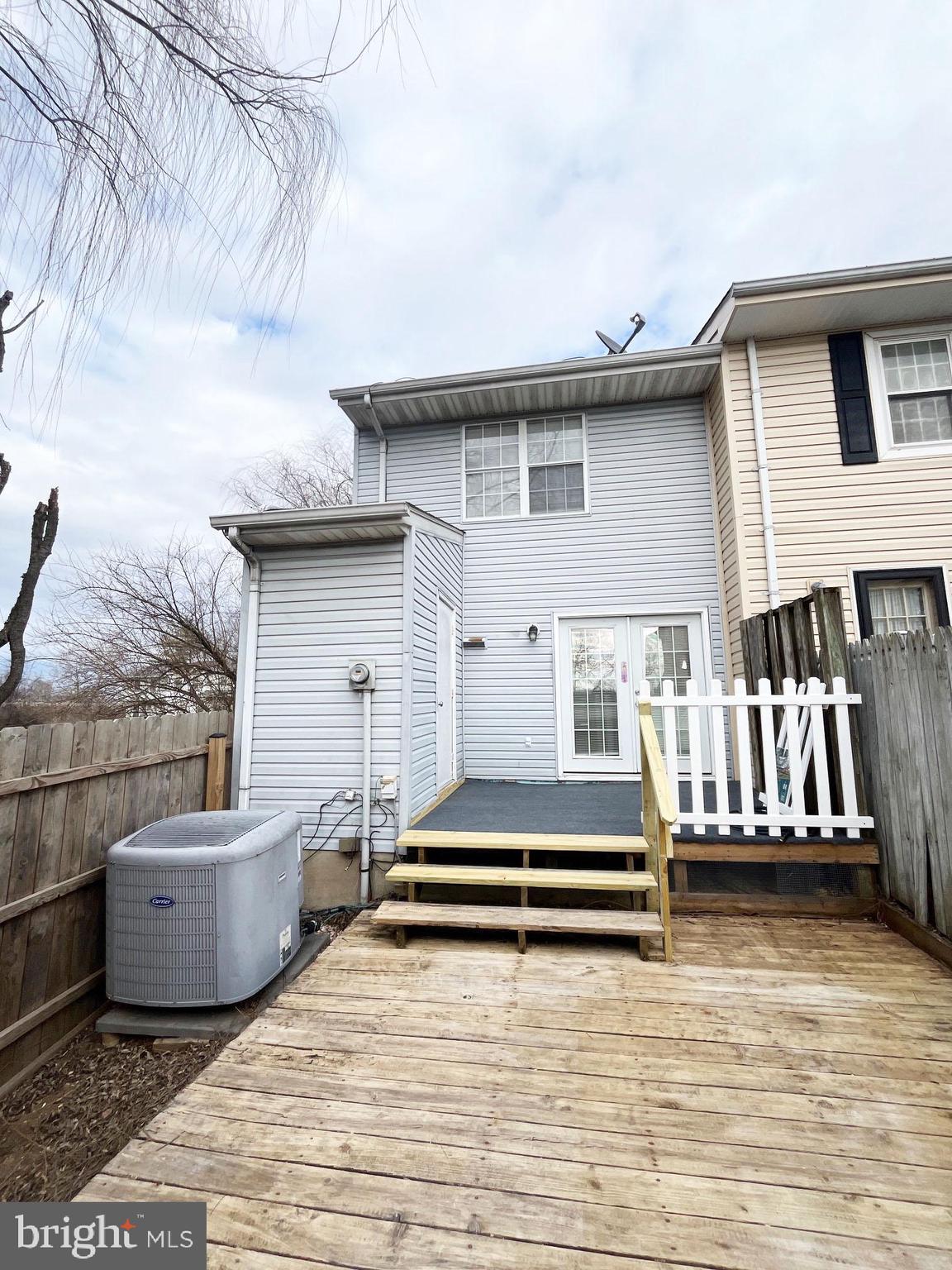 WILLOW BROOK - Residential