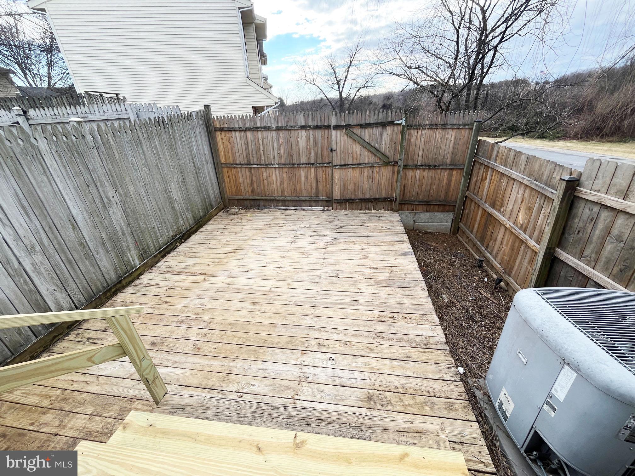 WILLOW BROOK - Residential