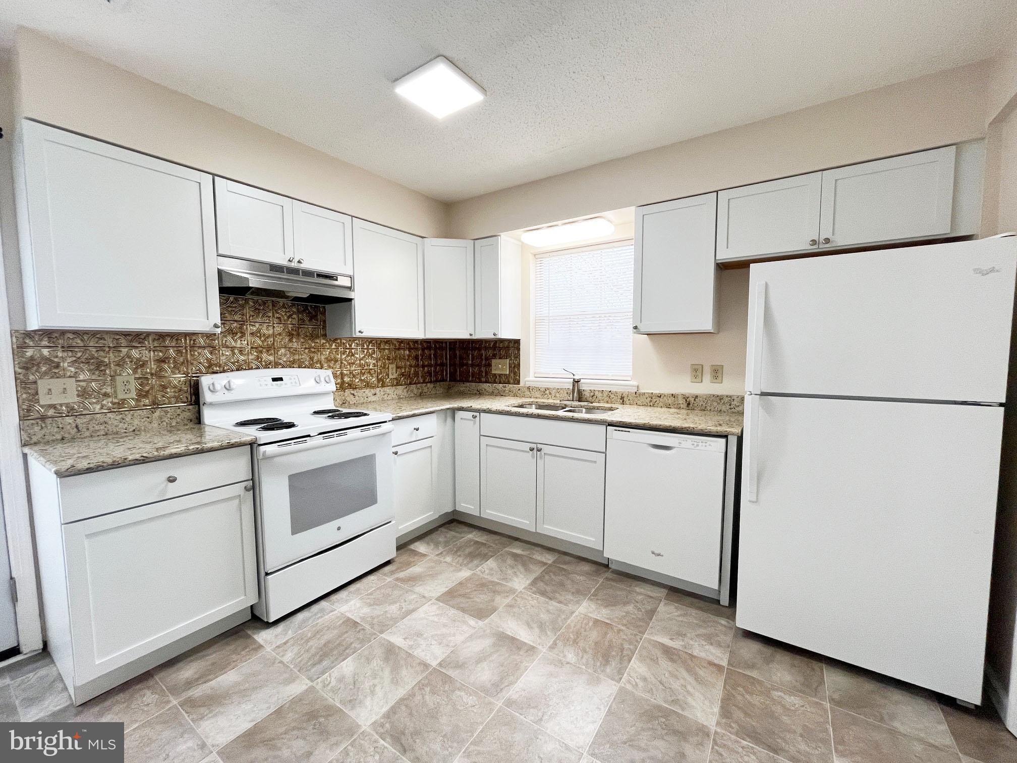 WILLOW BROOK - Residential