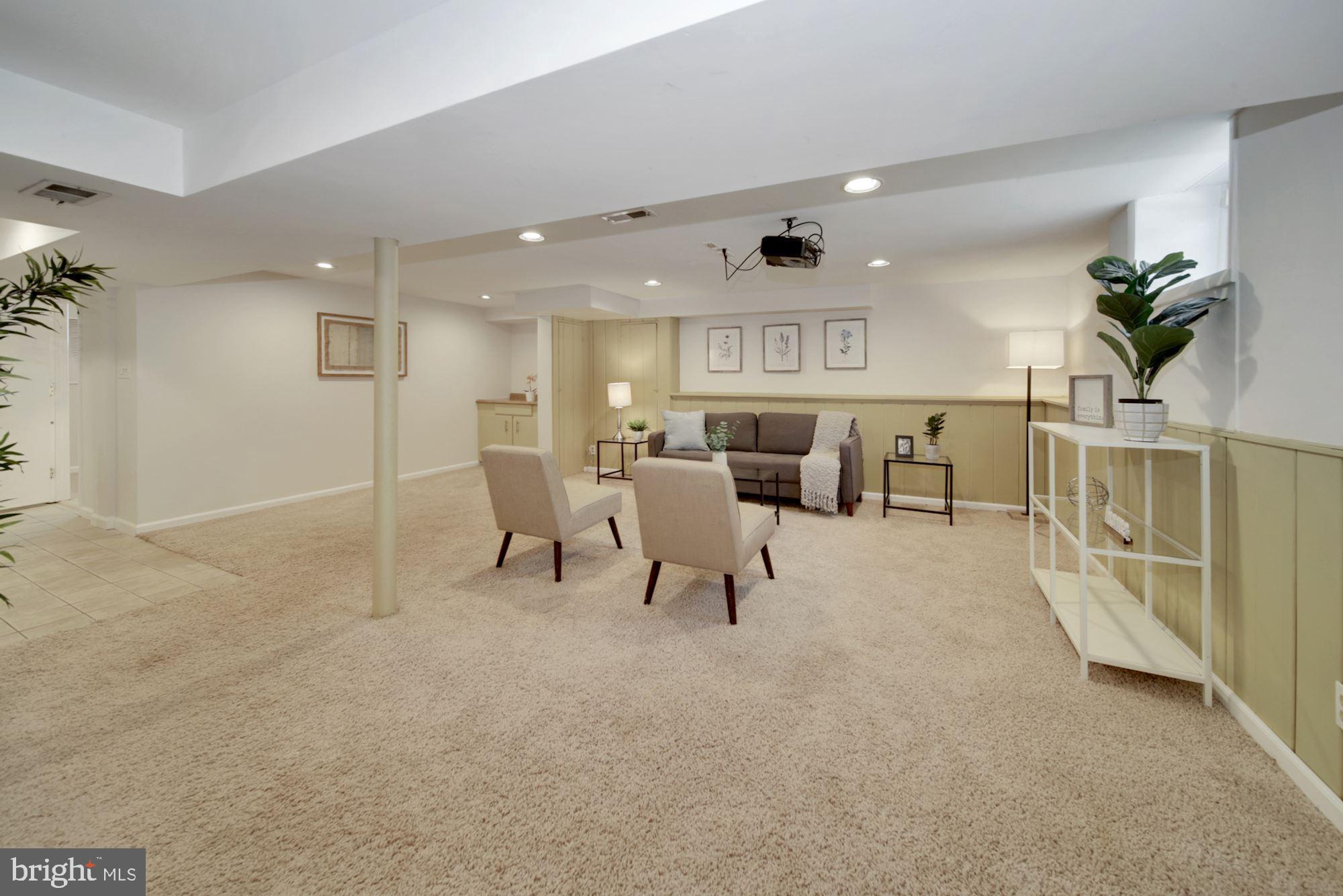 WHEATON FOREST - Residential