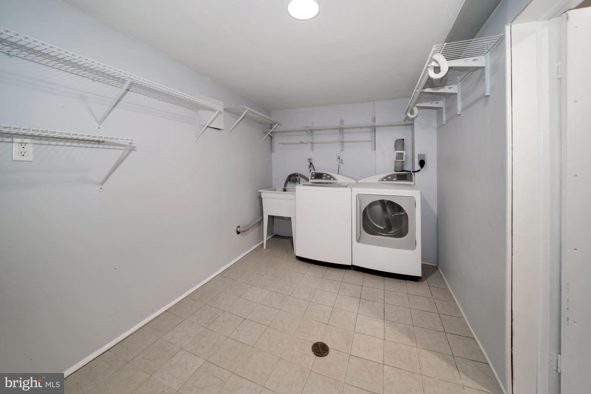 WHEATON FOREST - Residential