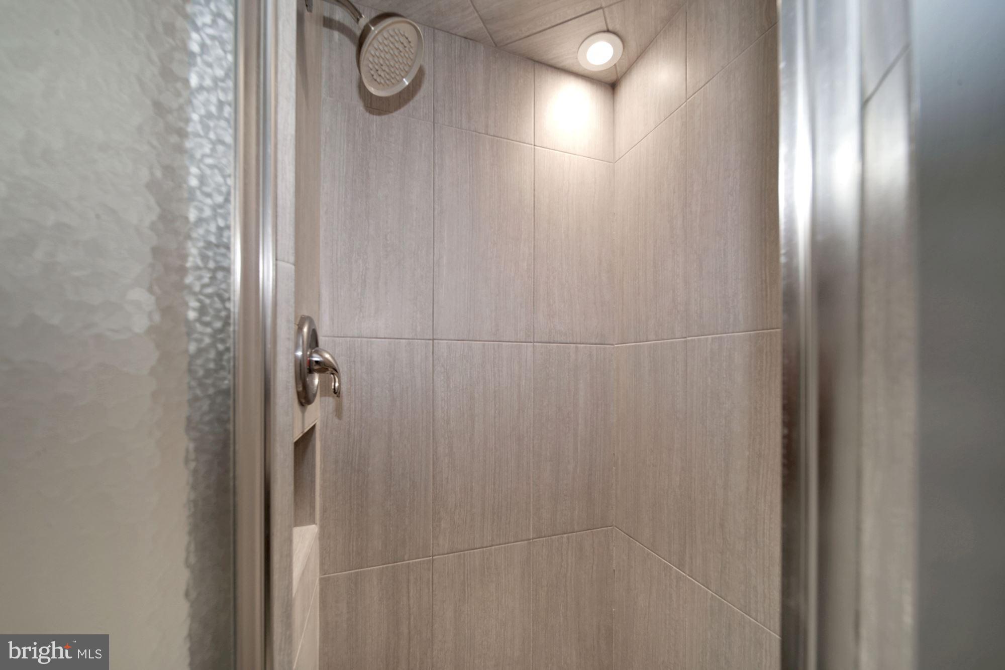 WHEATON FOREST - Residential