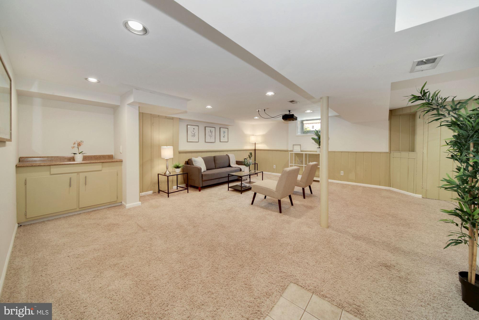 WHEATON FOREST - Residential