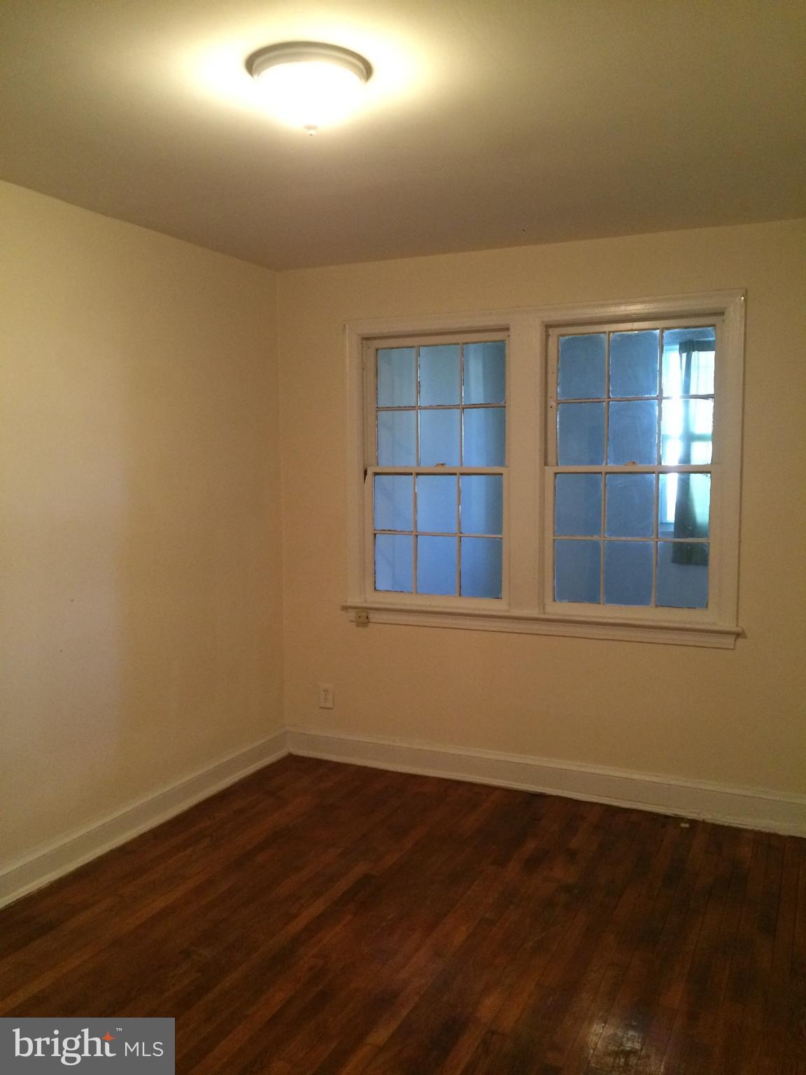 1830 INDEPENDENCE AVENUE SE 4