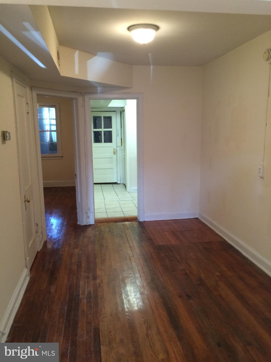 1830 INDEPENDENCE AVENUE SE 4