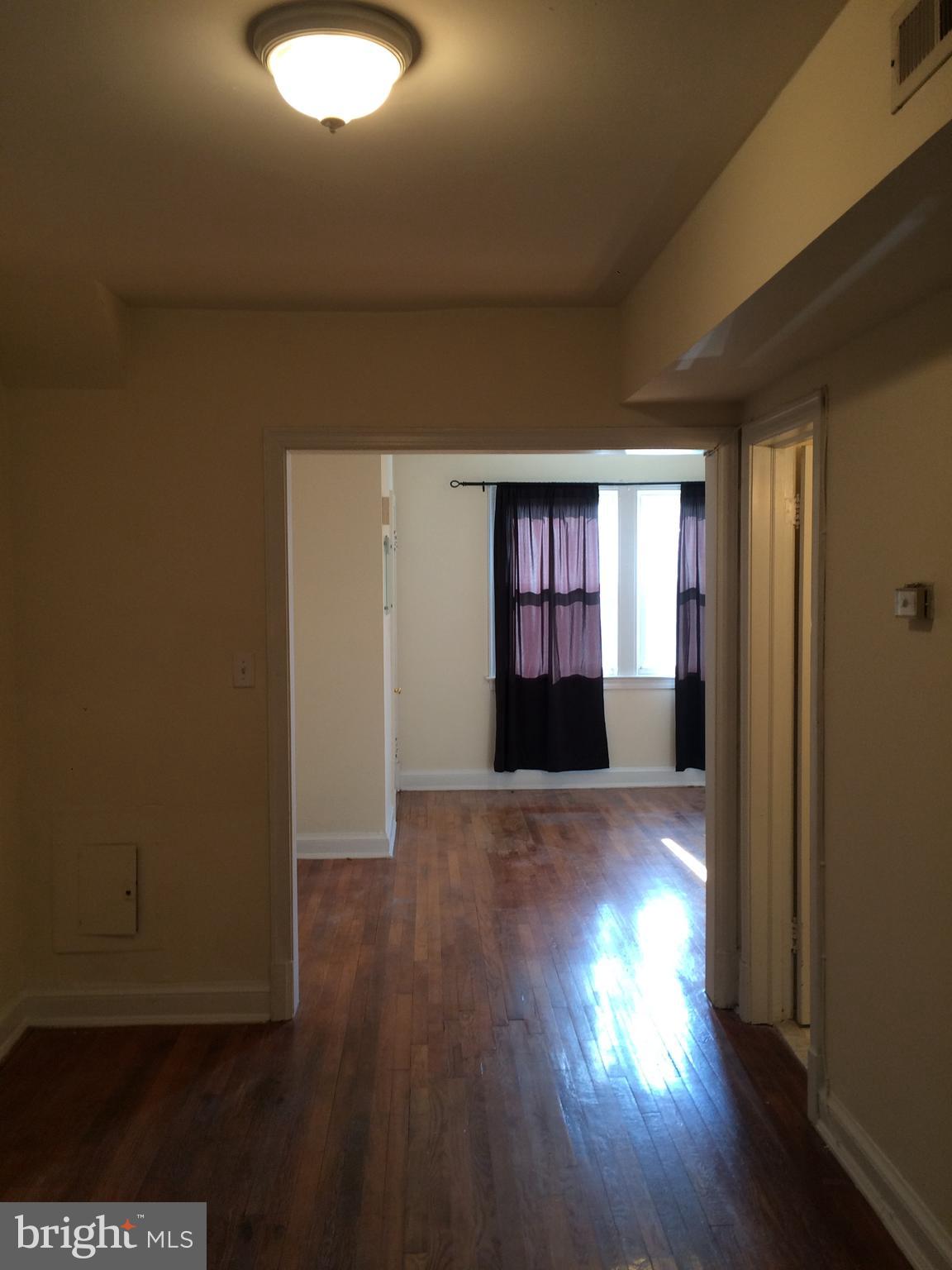 1830 INDEPENDENCE AVENUE SE 4