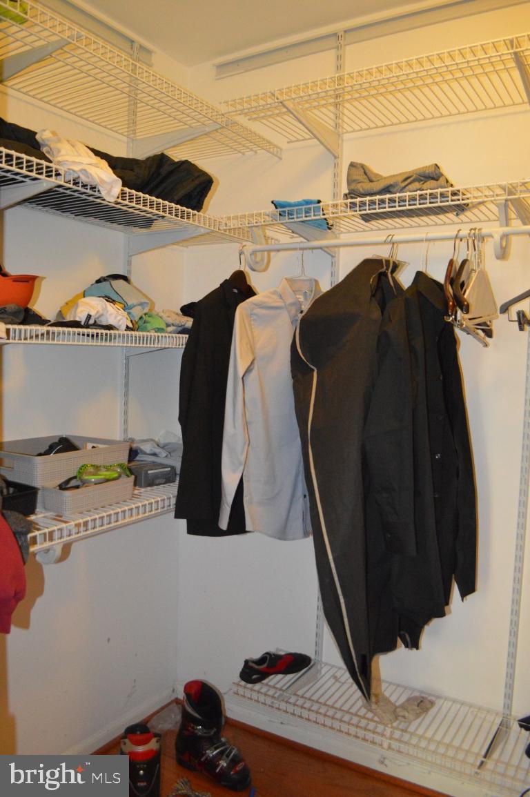 TOWNES OF MOOREFIELD - Residential