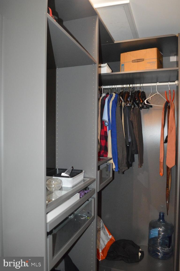 TOWNES OF MOOREFIELD - Residential