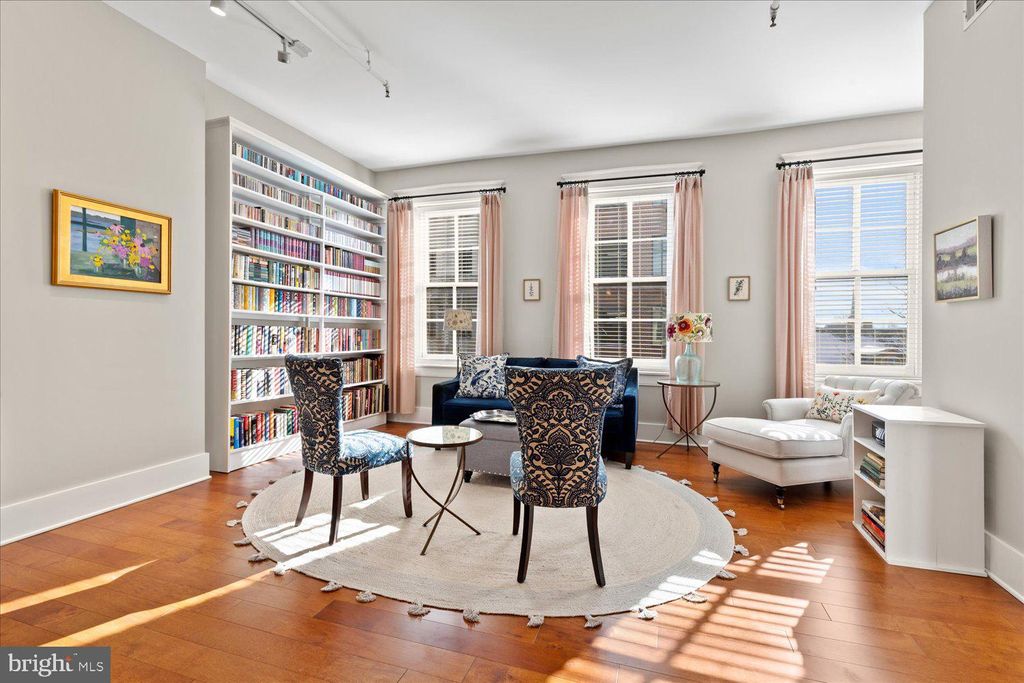 Photo of 145 E King Street #302, Lancaster, PA 17602 (MLS # PALA2046076)