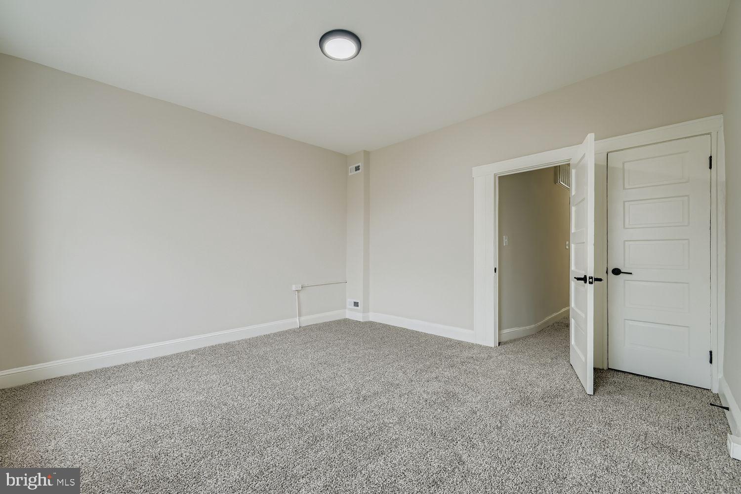 WOODMERE - Residential