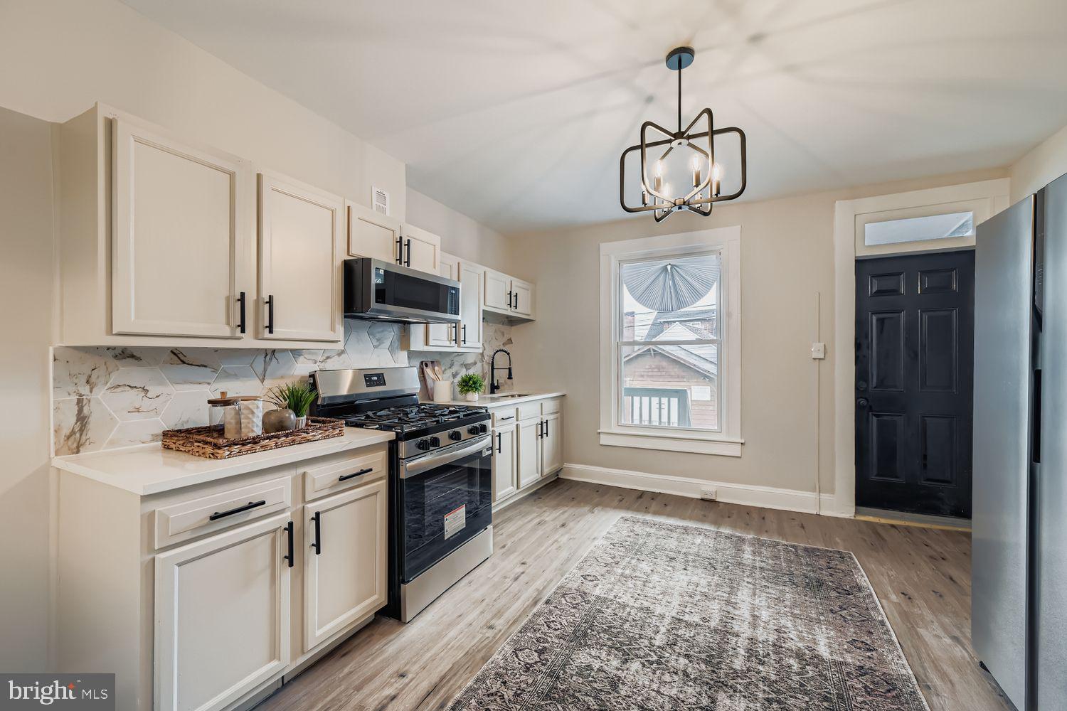 WOODMERE - Residential