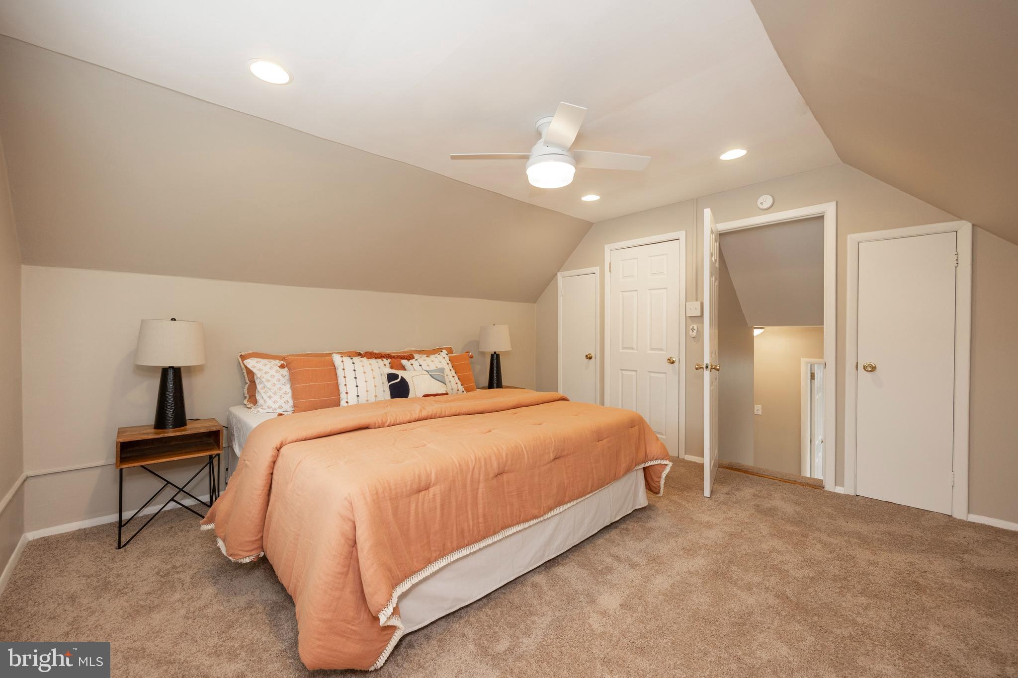 REEVES WAY - Residential