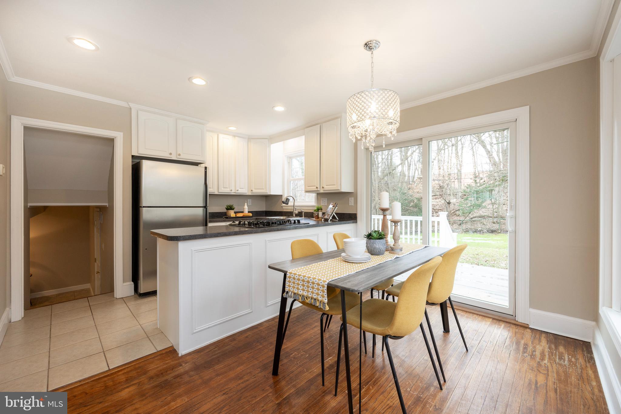 REEVES WAY - Residential