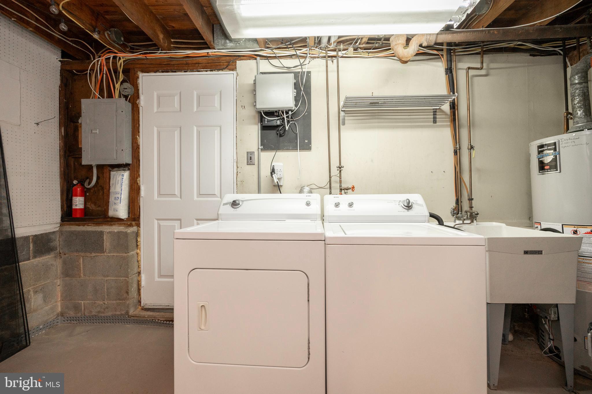 REEVES WAY - Residential