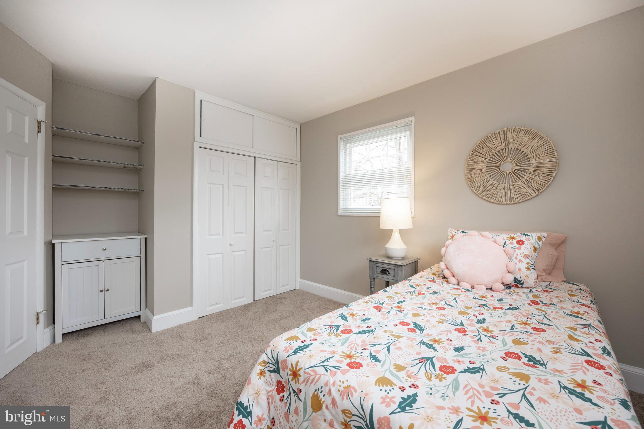 REEVES WAY - Residential