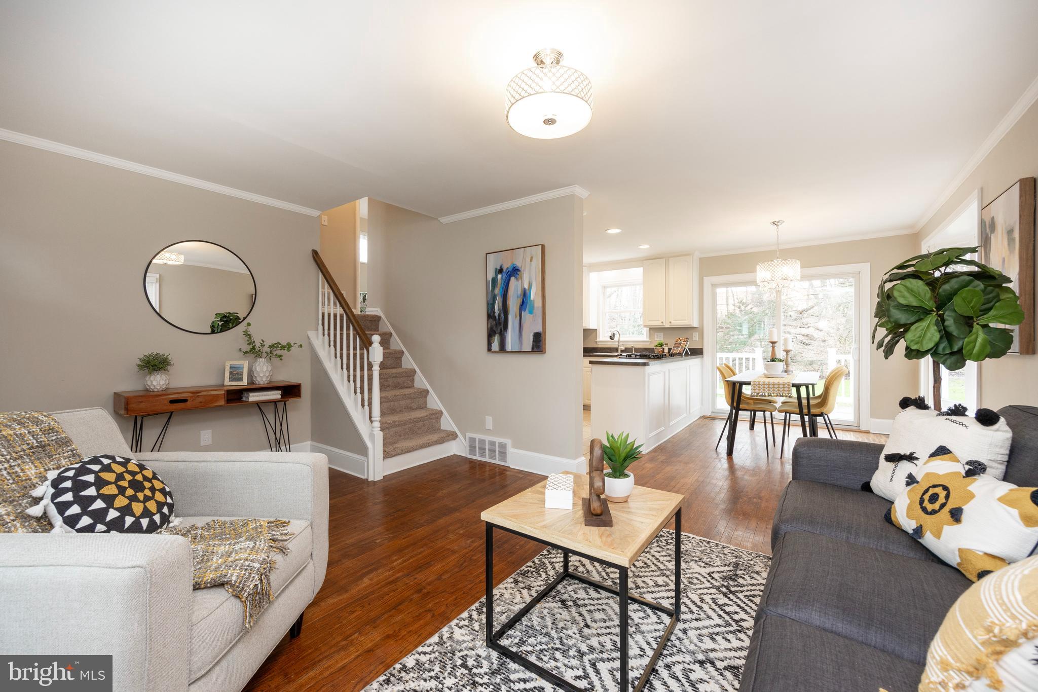 REEVES WAY - Residential