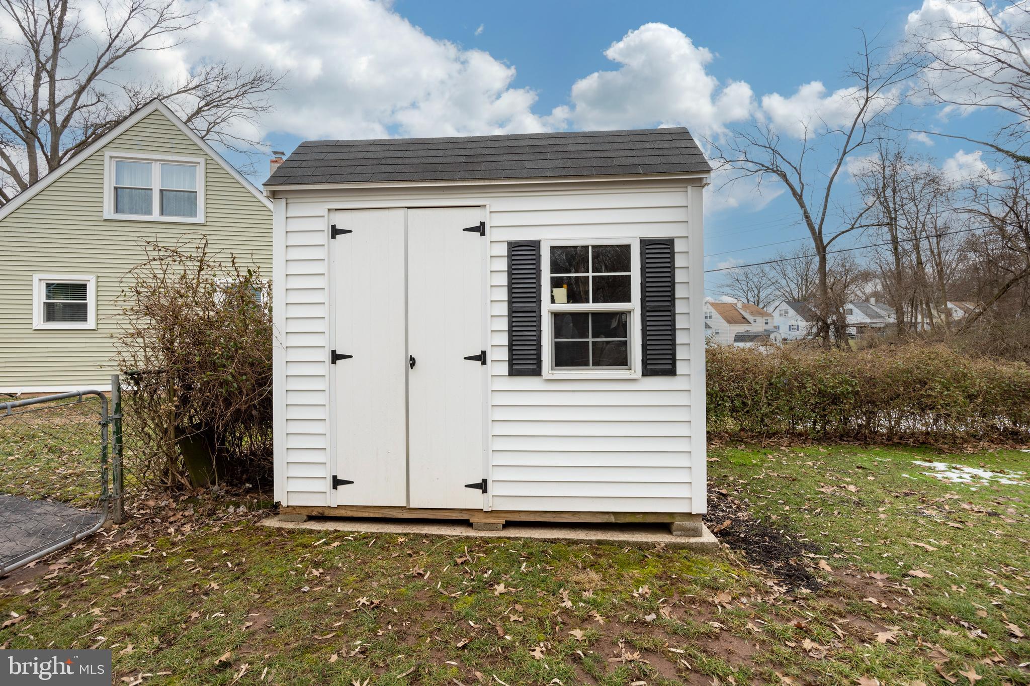 REEVES WAY - Residential