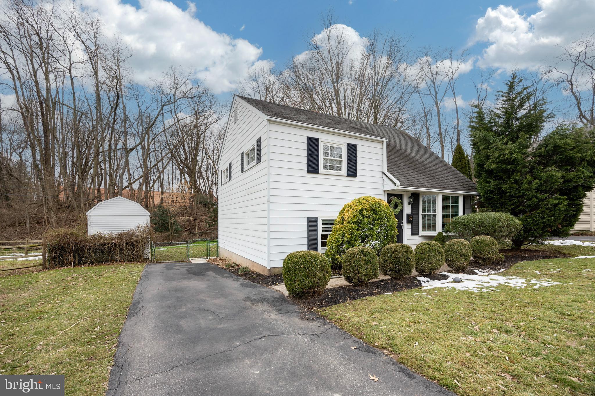 REEVES WAY - Residential