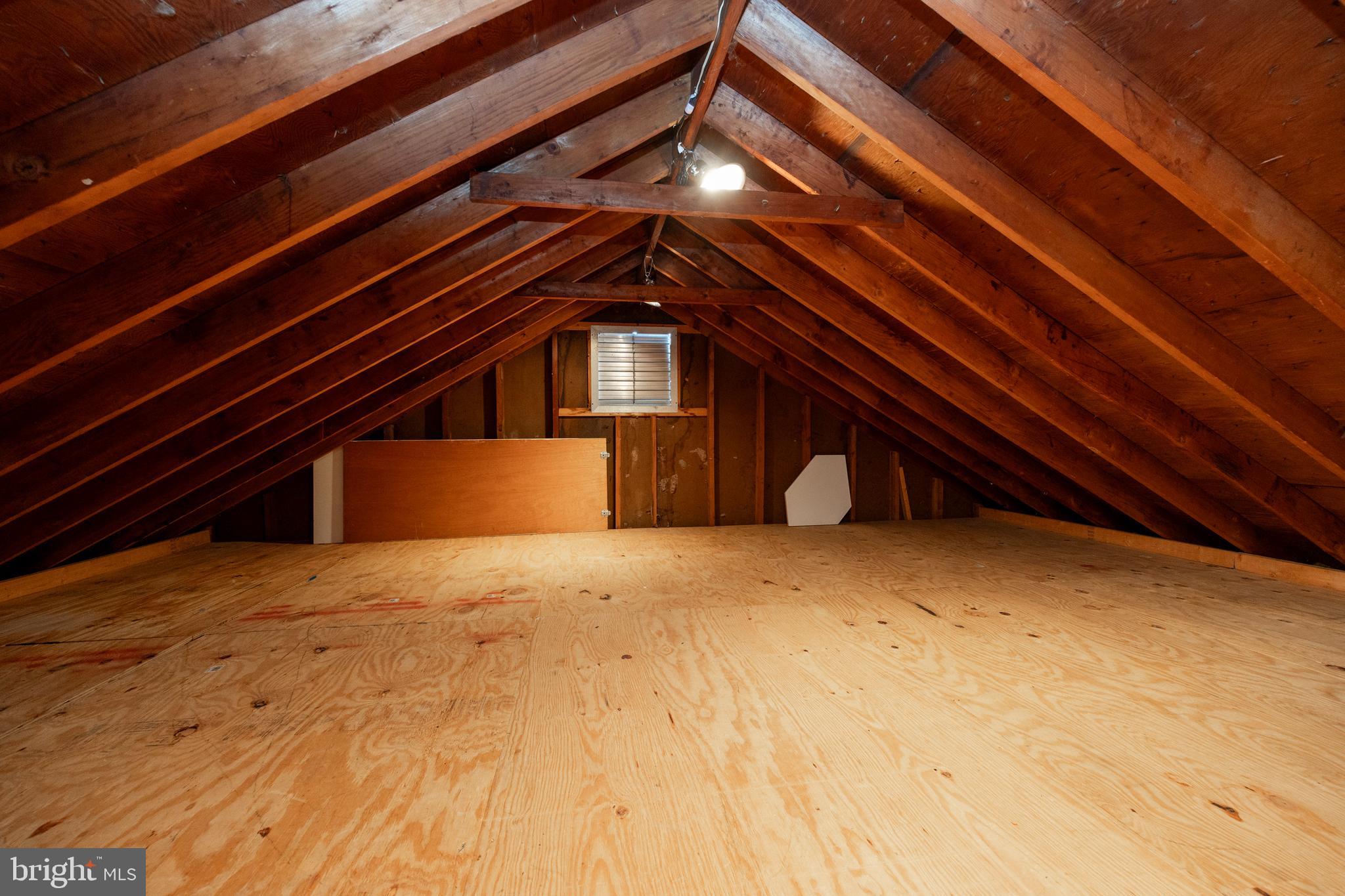 REEVES WAY - Residential