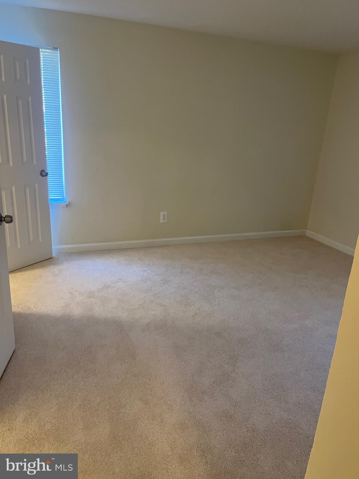 SHADOW OAKS - Residential Lease