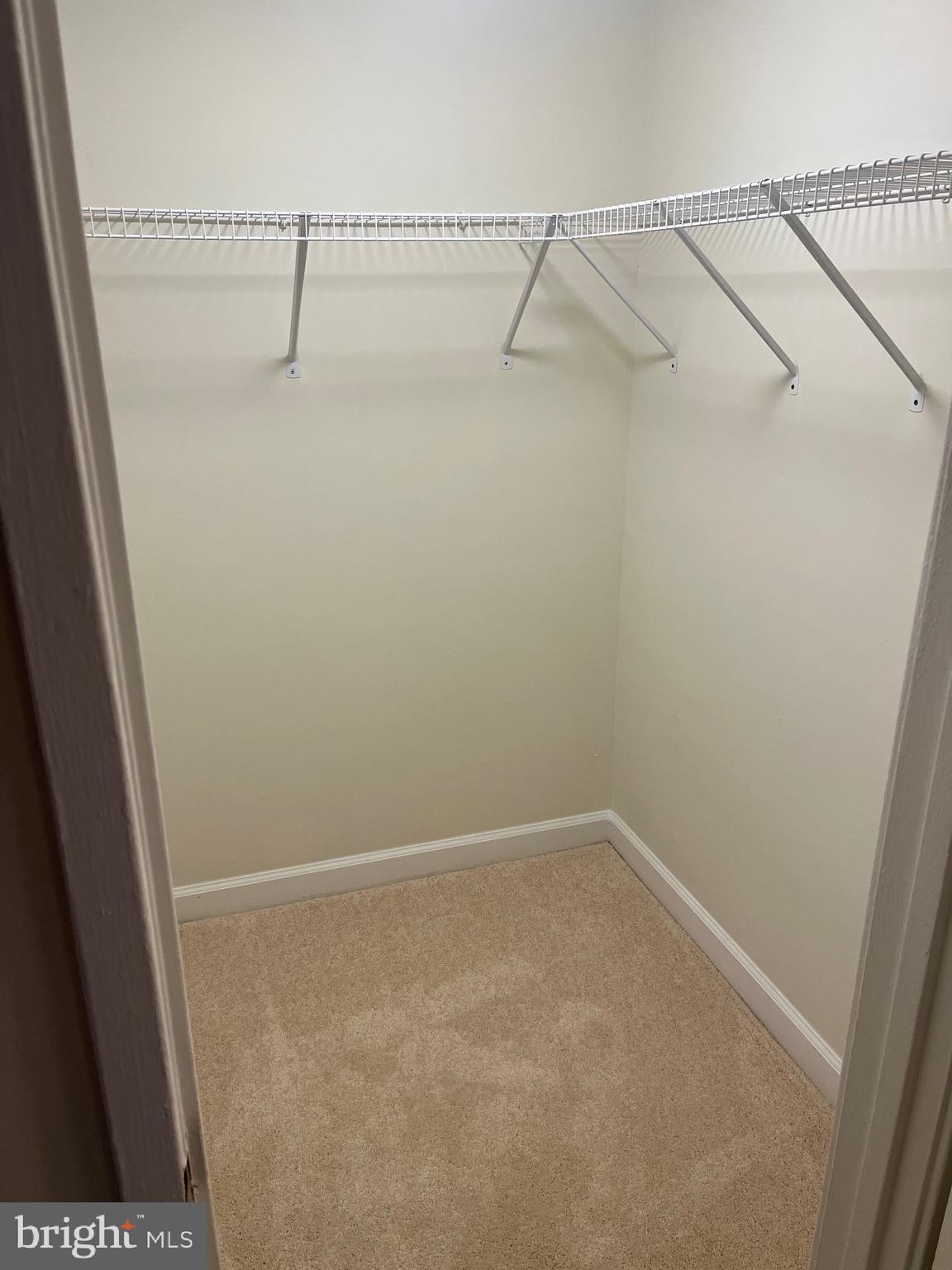 SHADOW OAKS - Residential Lease