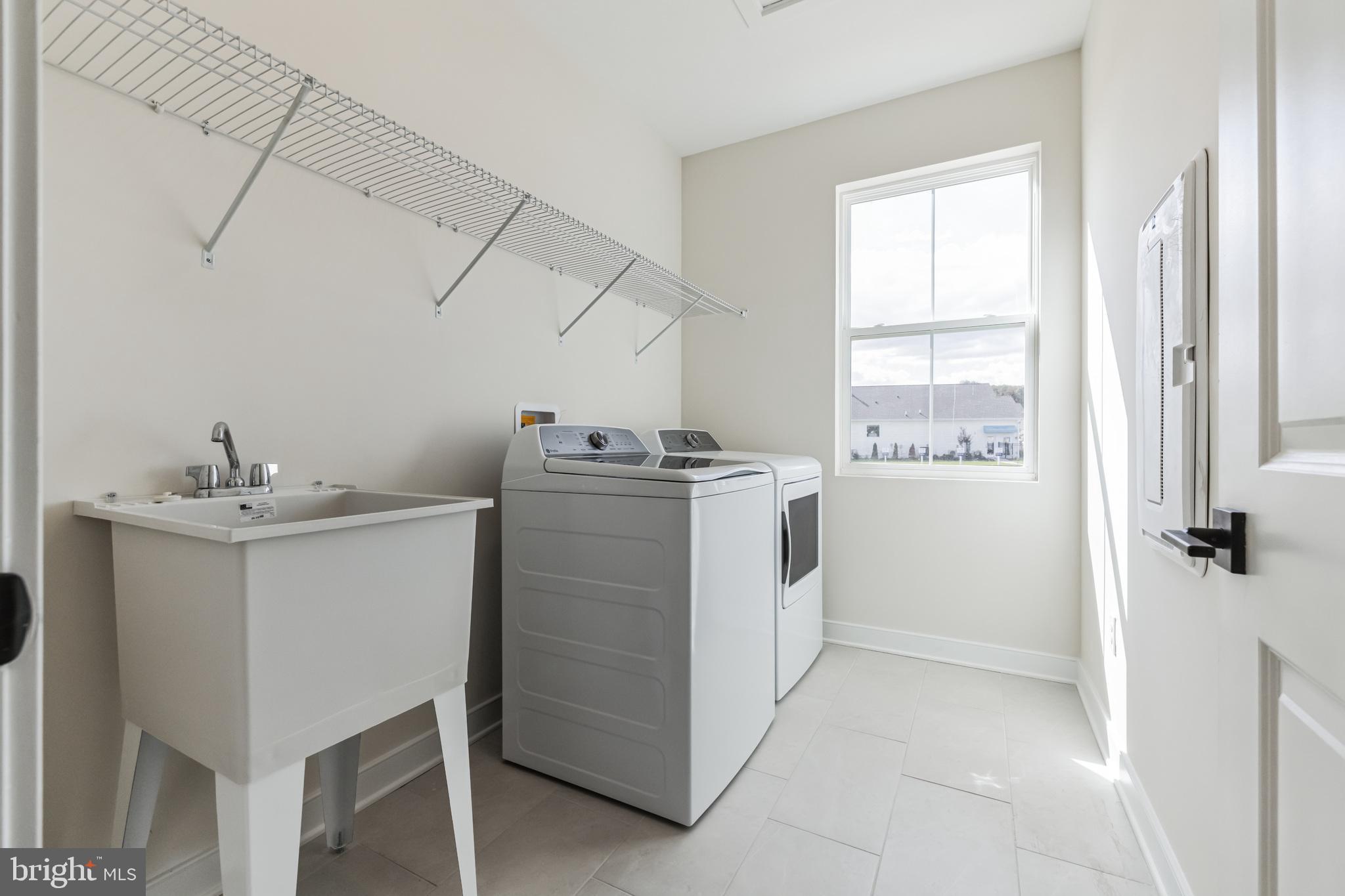 24107 BREAKWATER LANE