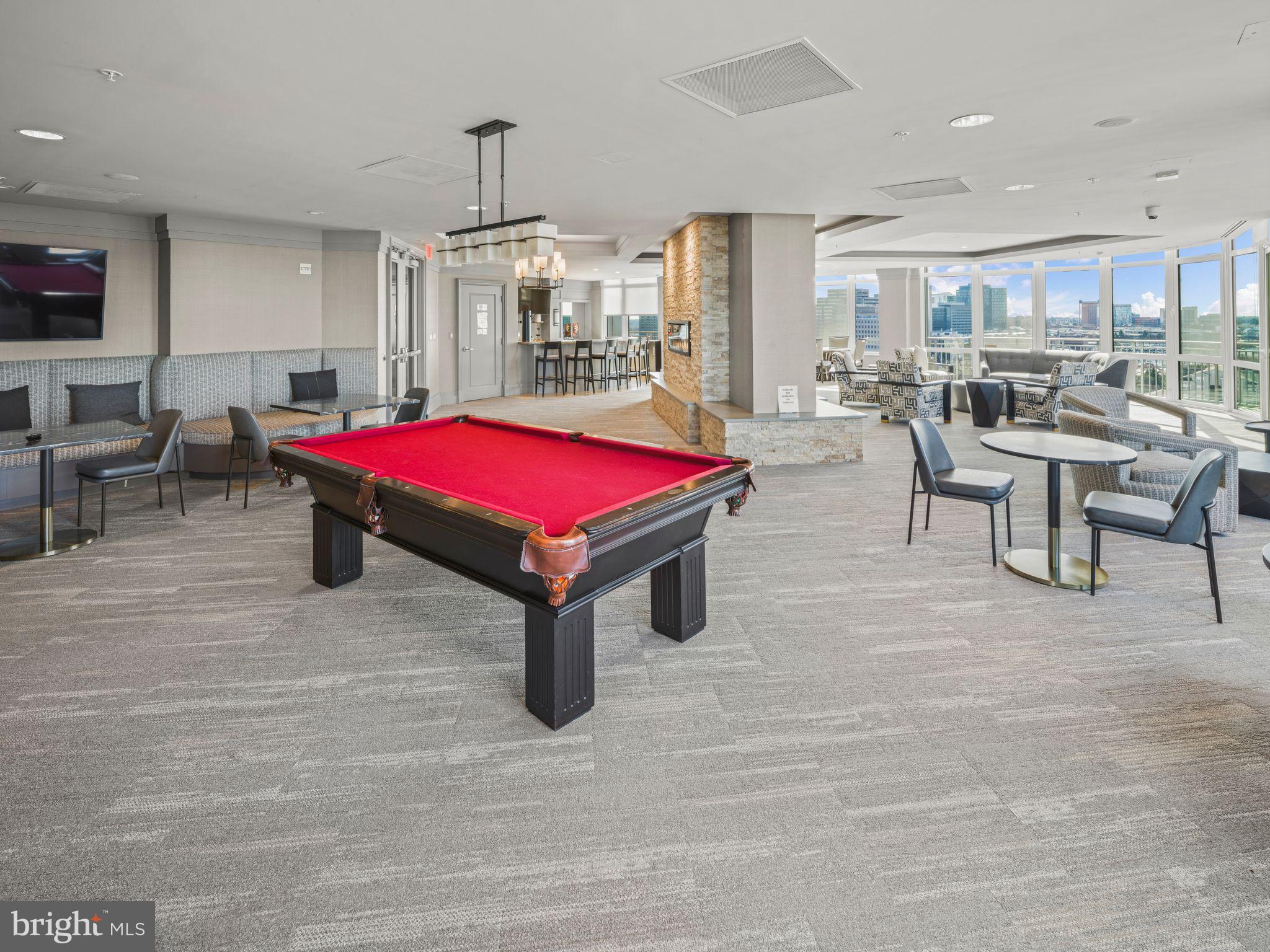 ONE PARK CREST CONDOMINIUM - Residential