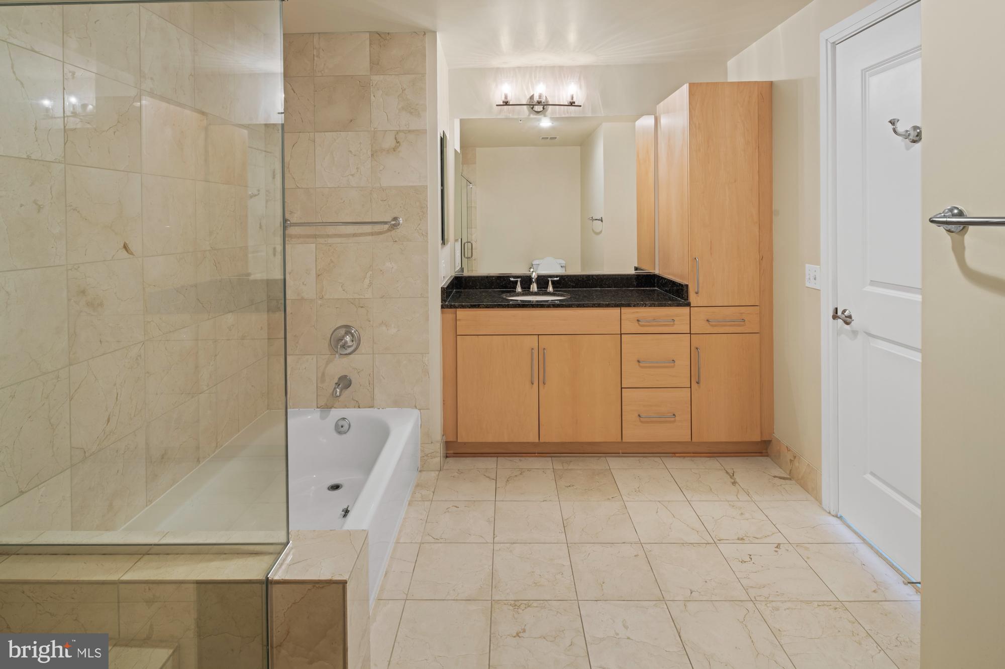 ONE PARK CREST CONDOMINIUM - Residential