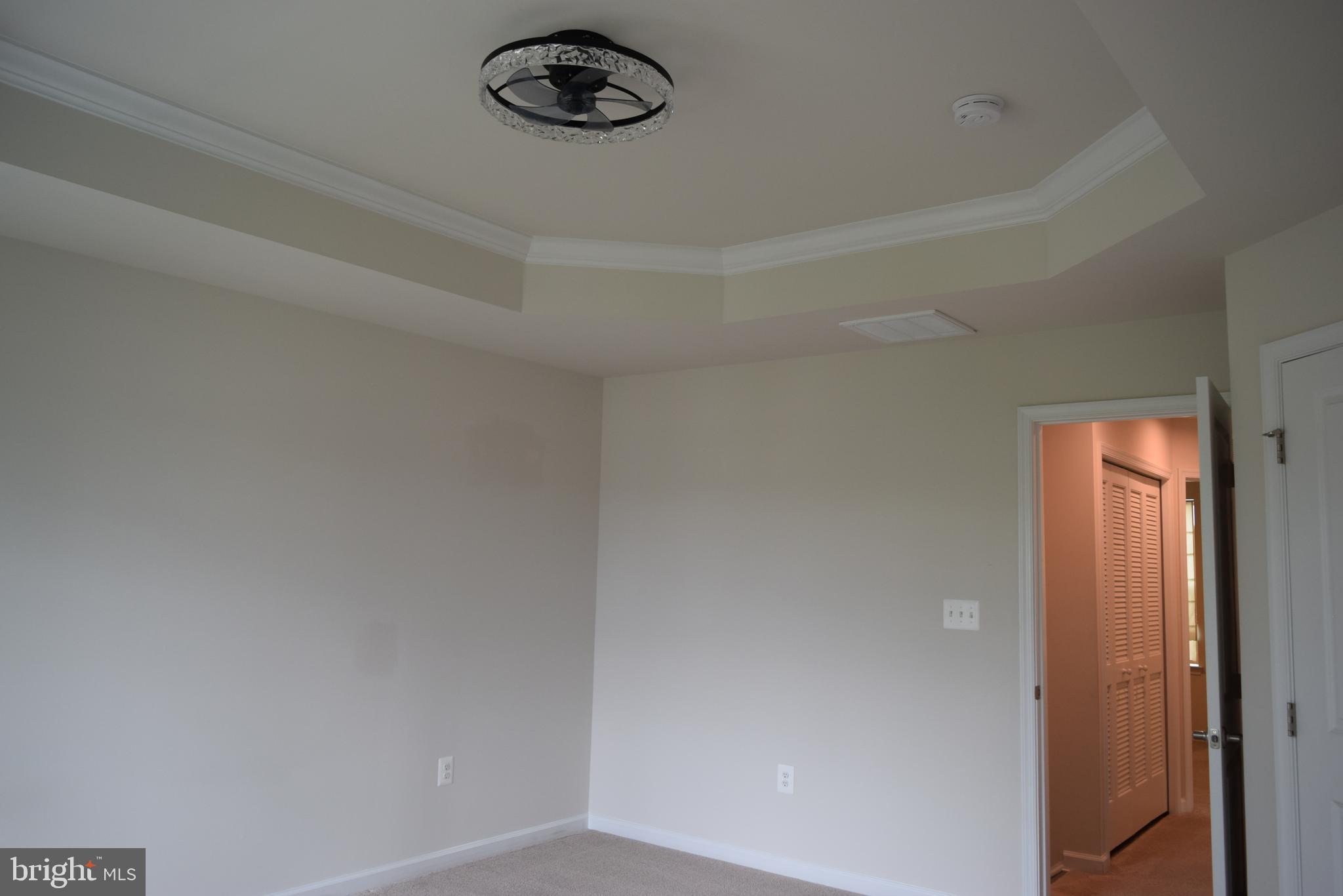 COURTHOUSE VILLAGE - Residential Lease