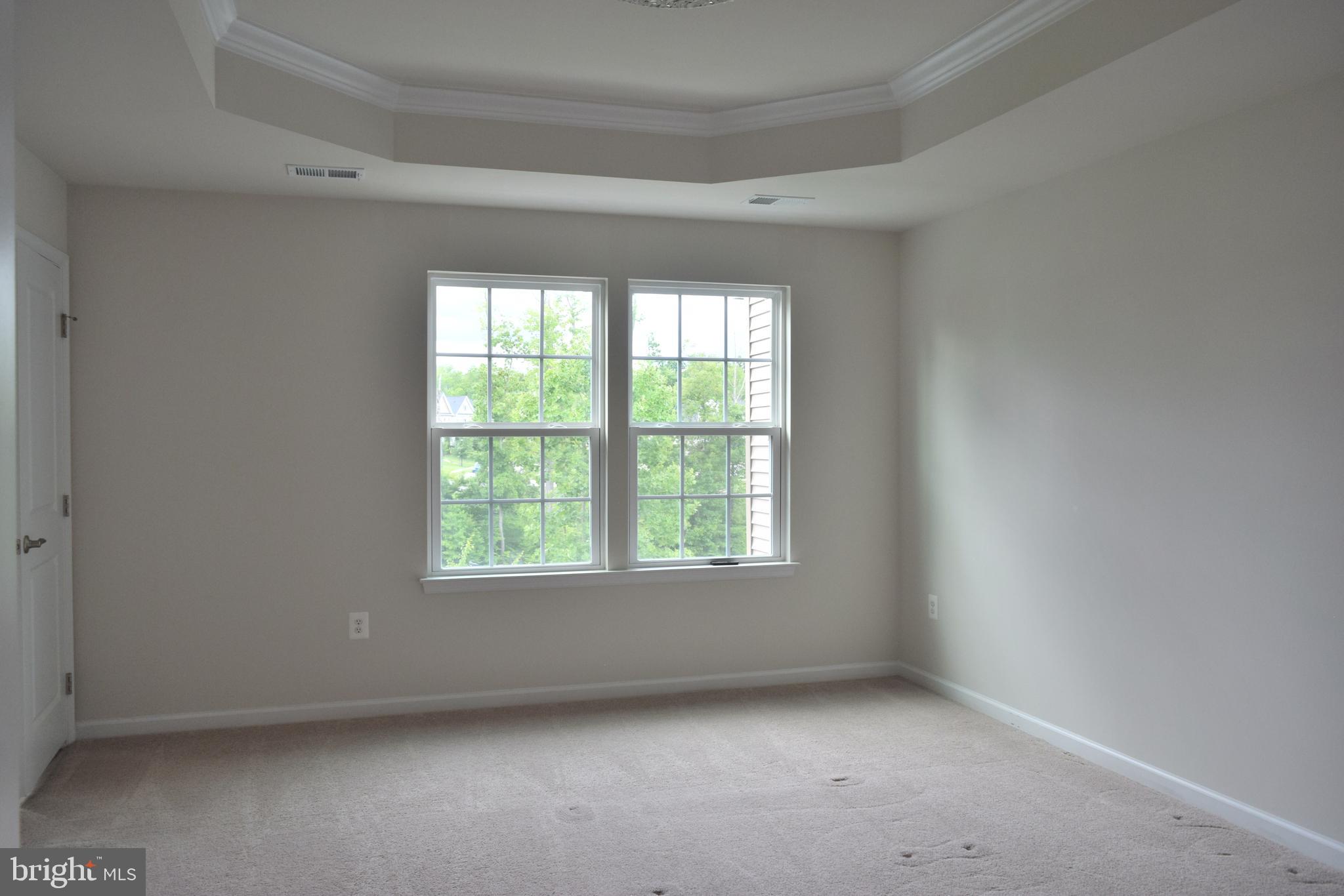 COURTHOUSE VILLAGE - Residential Lease