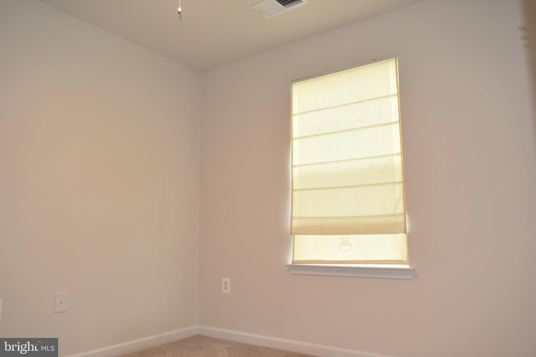 COURTHOUSE VILLAGE - Residential Lease