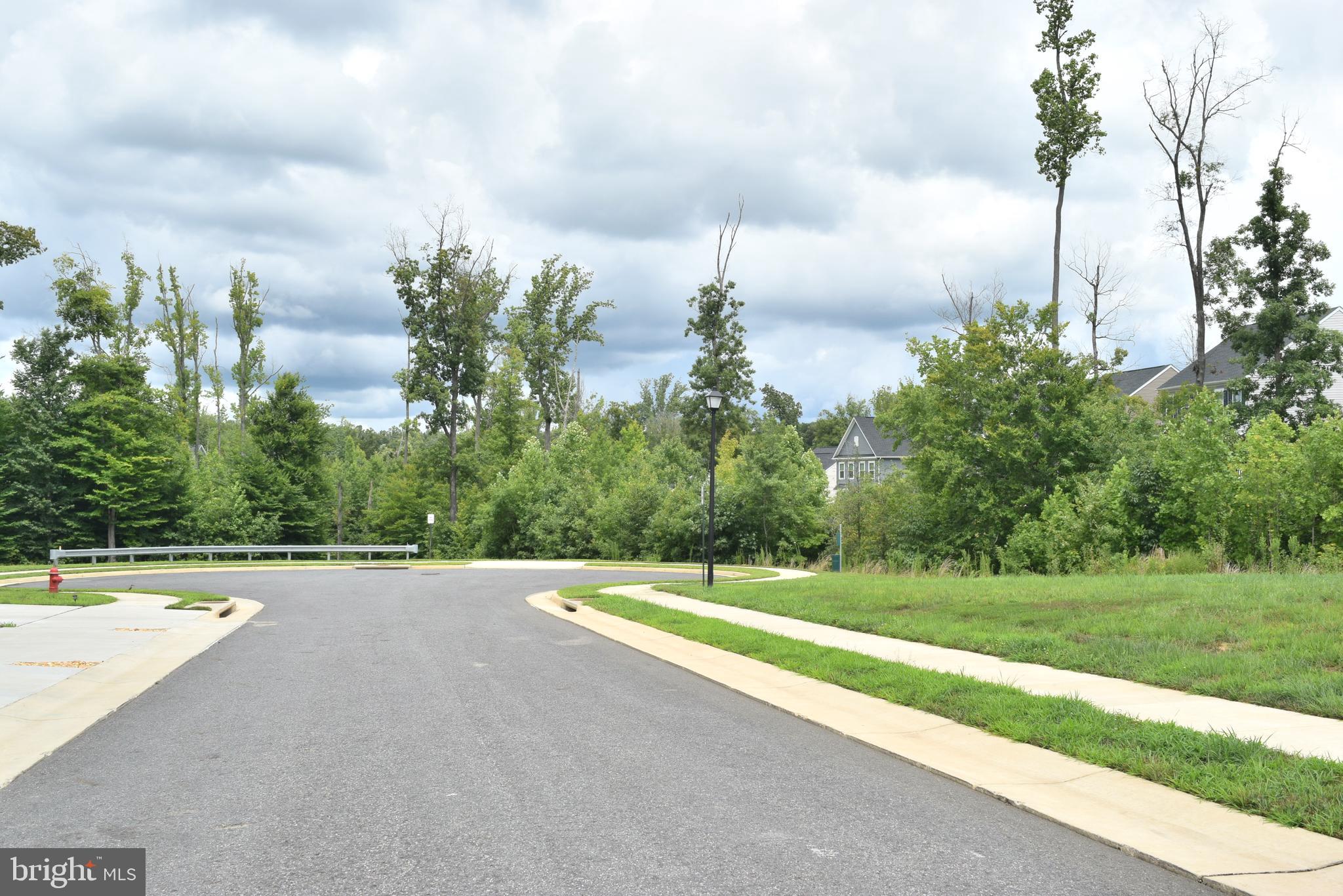 COURTHOUSE VILLAGE - Residential Lease