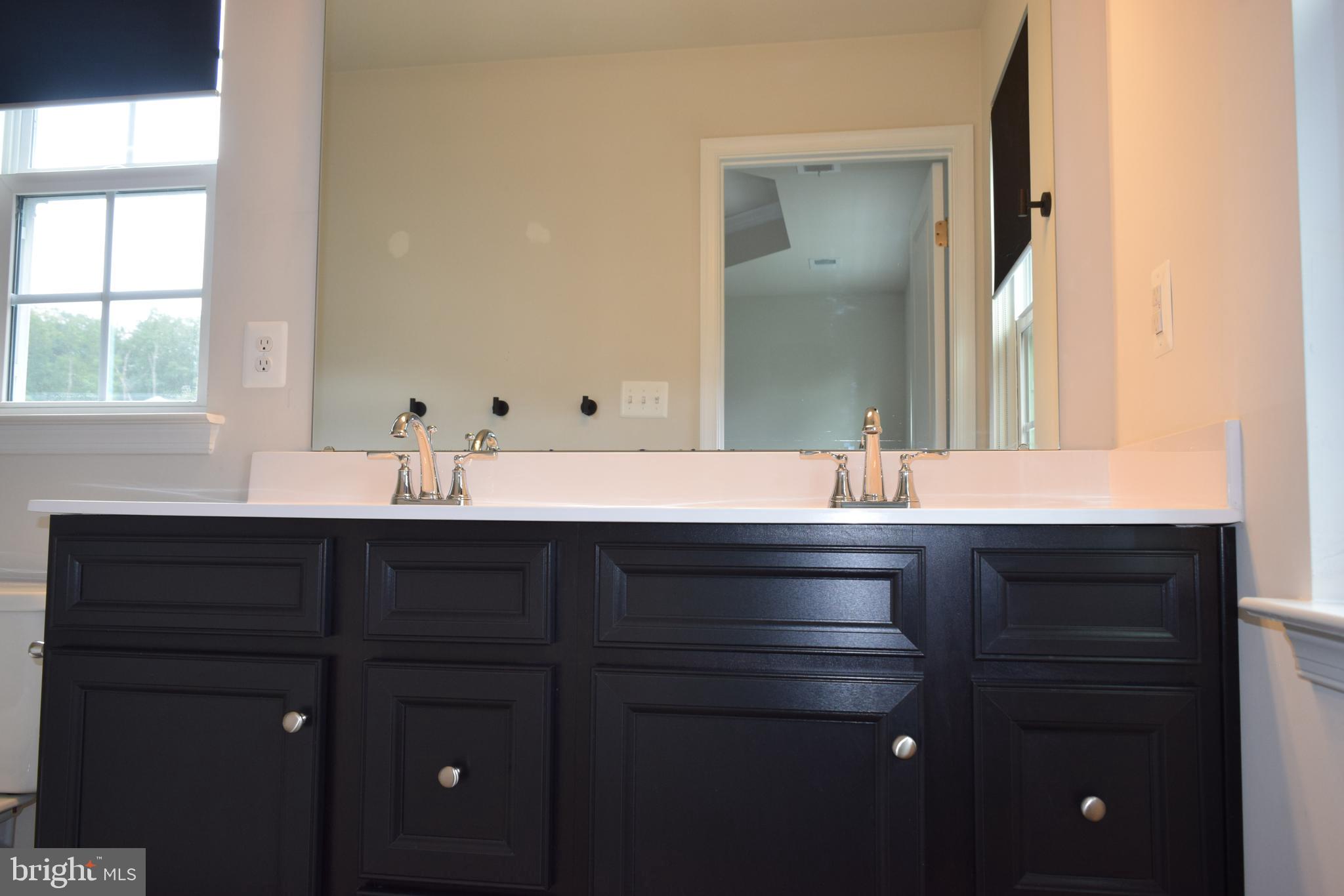 COURTHOUSE VILLAGE - Residential Lease