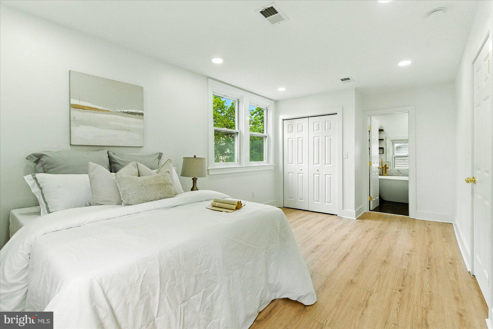 FOREST PARK - Residential