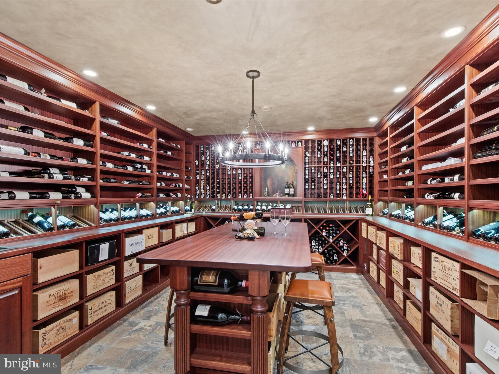 DEER CHASE - Residential