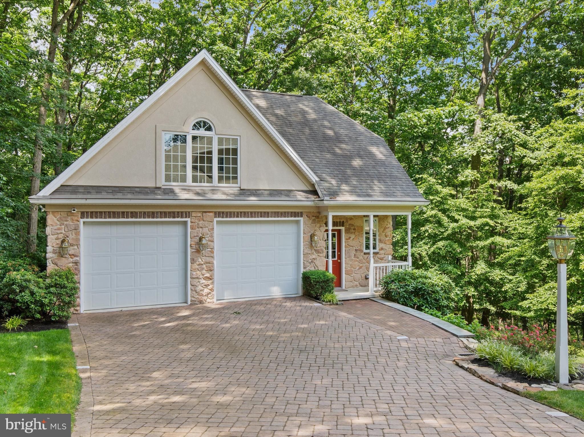 DEER CHASE - Residential