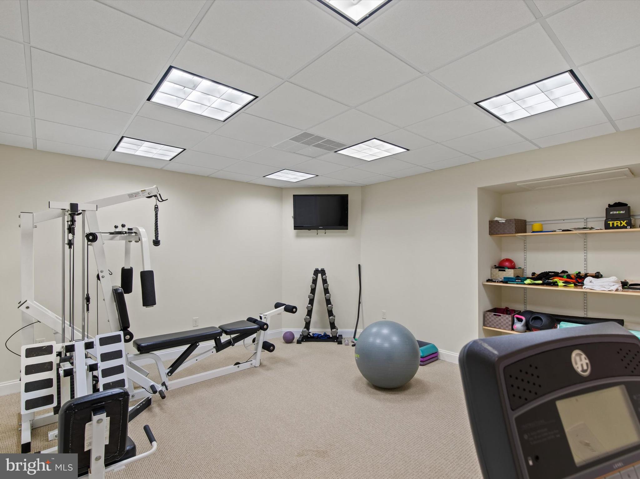 DEER CHASE - Residential