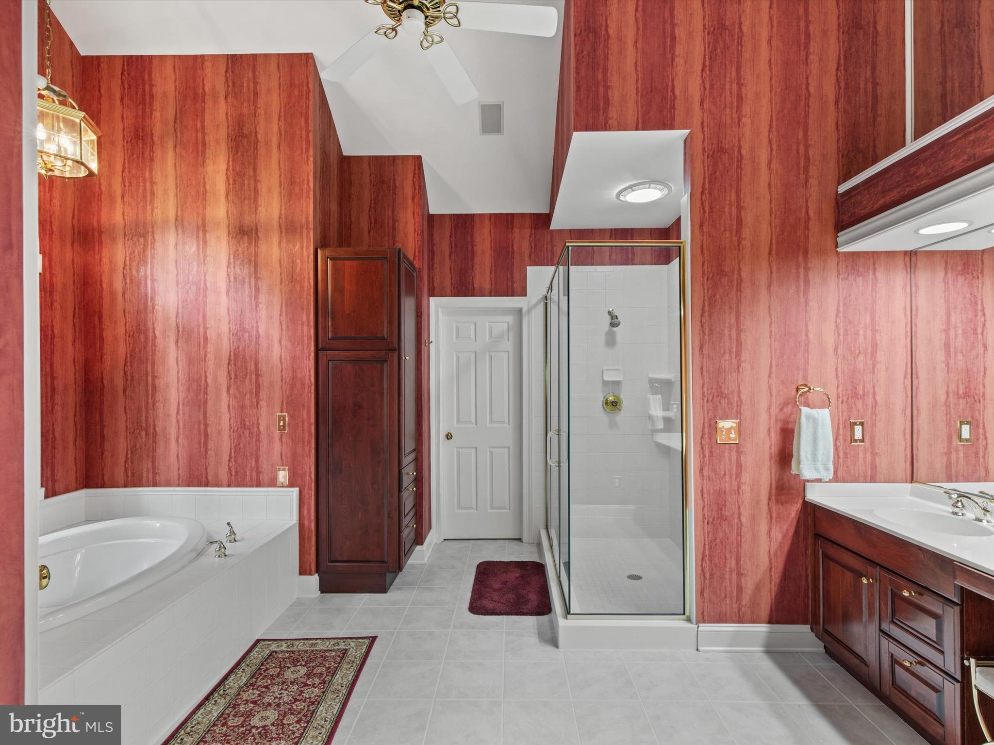 DEER CHASE - Residential