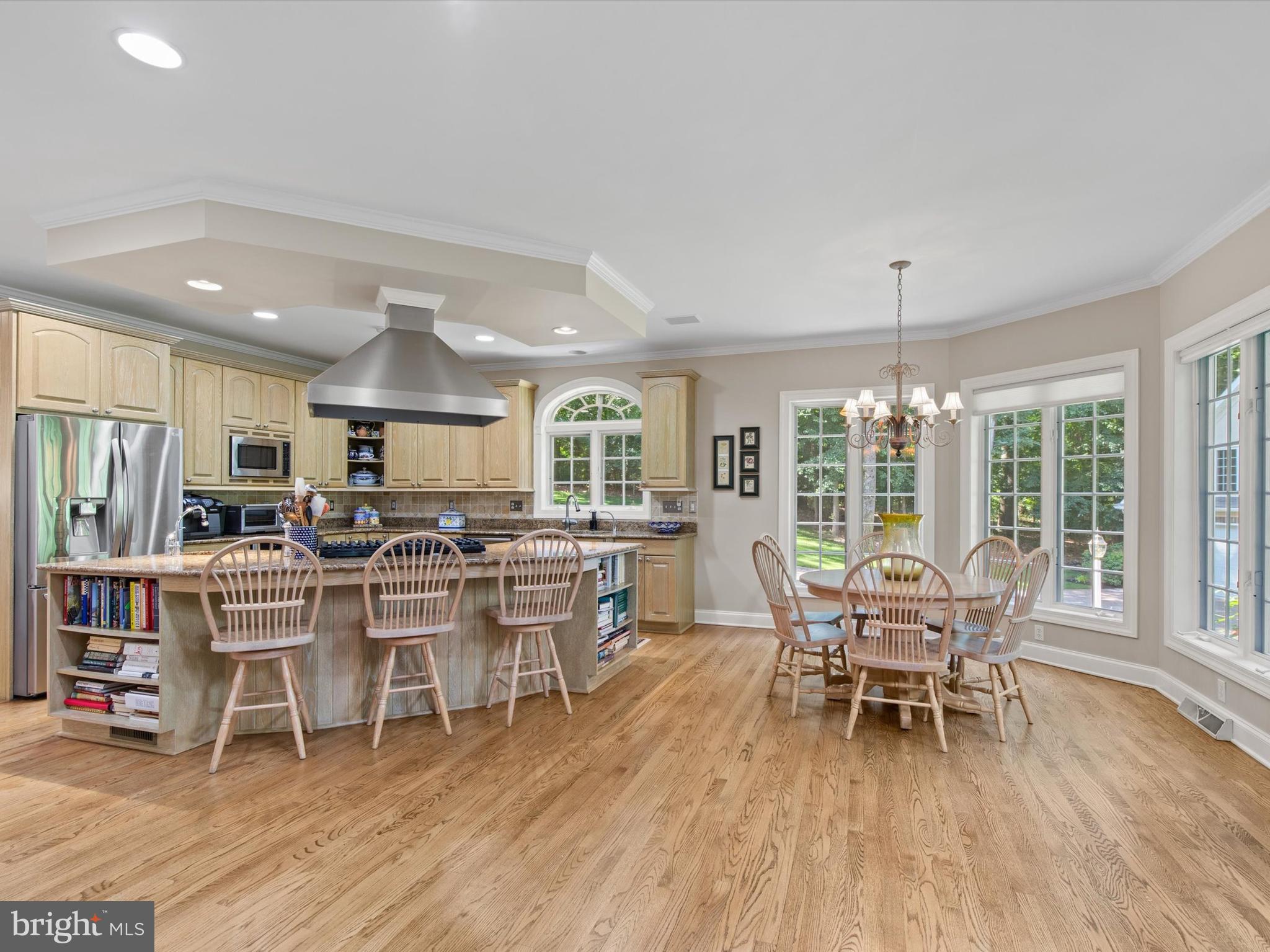 DEER CHASE - Residential