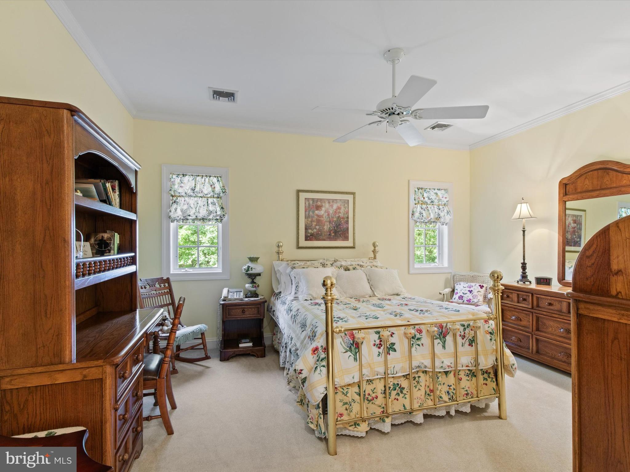 DEER CHASE - Residential