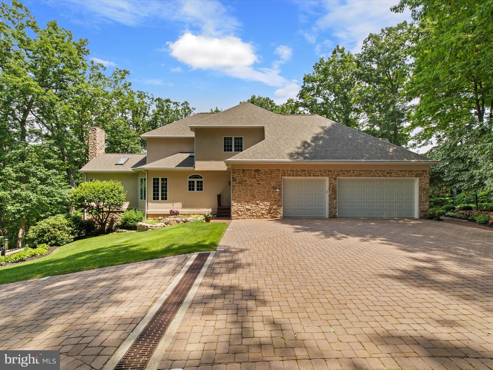 DEER CHASE - Residential