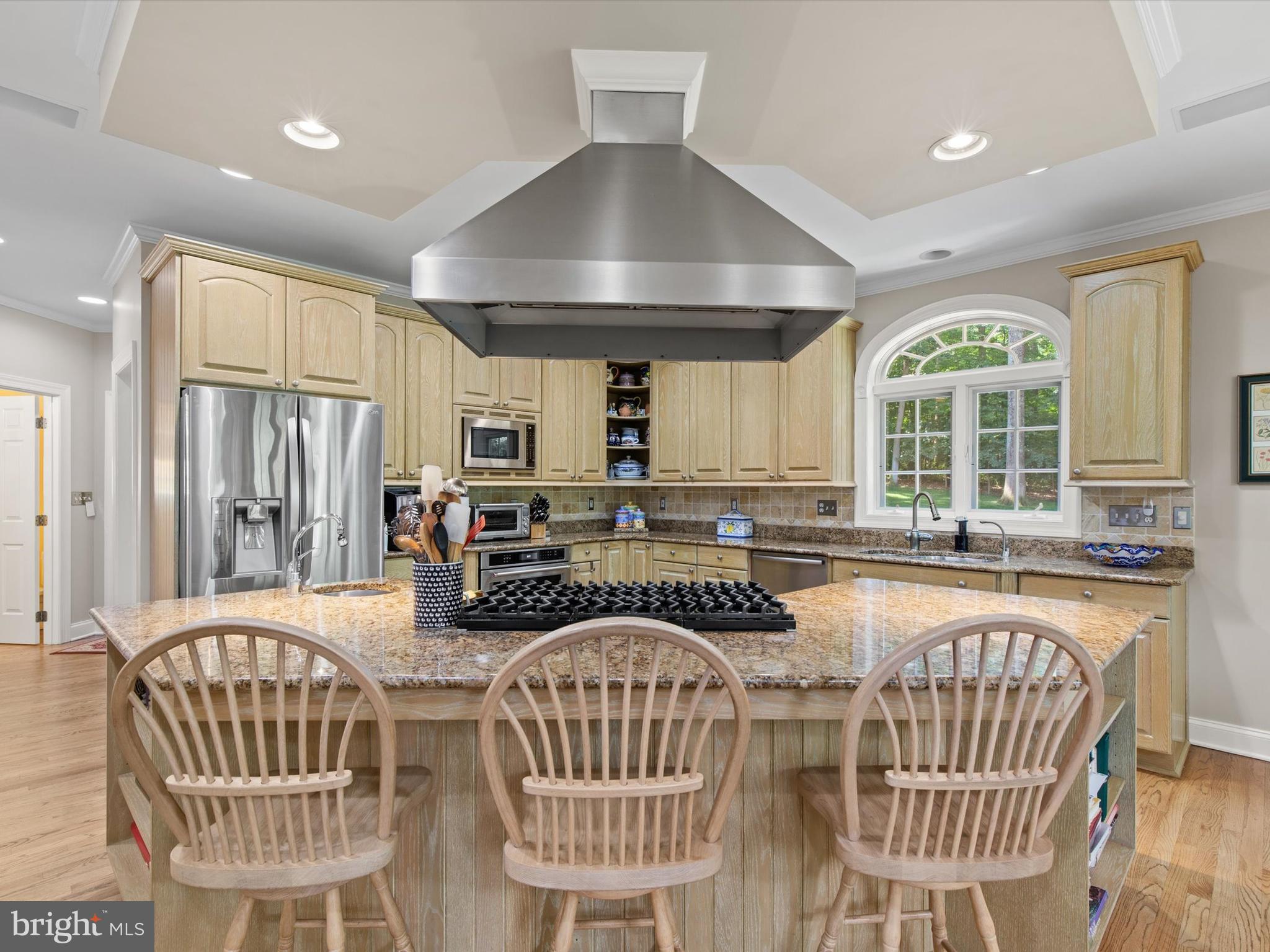 DEER CHASE - Residential