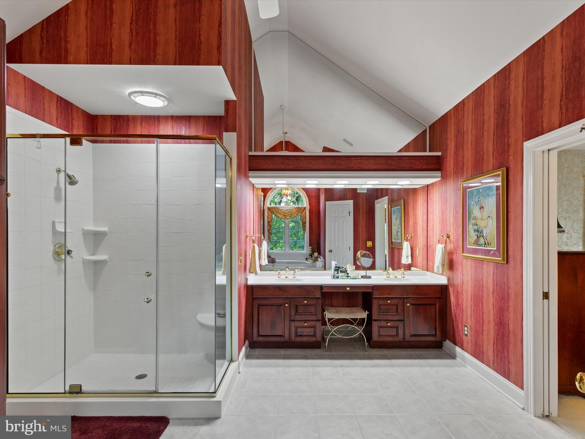 DEER CHASE - Residential