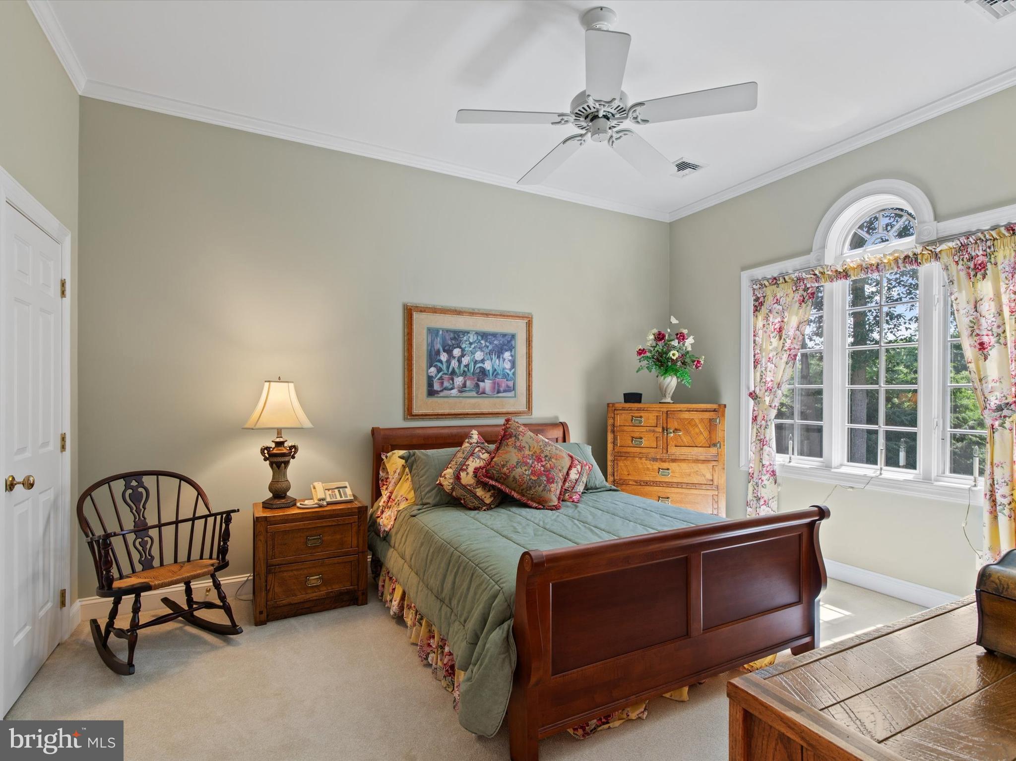 DEER CHASE - Residential