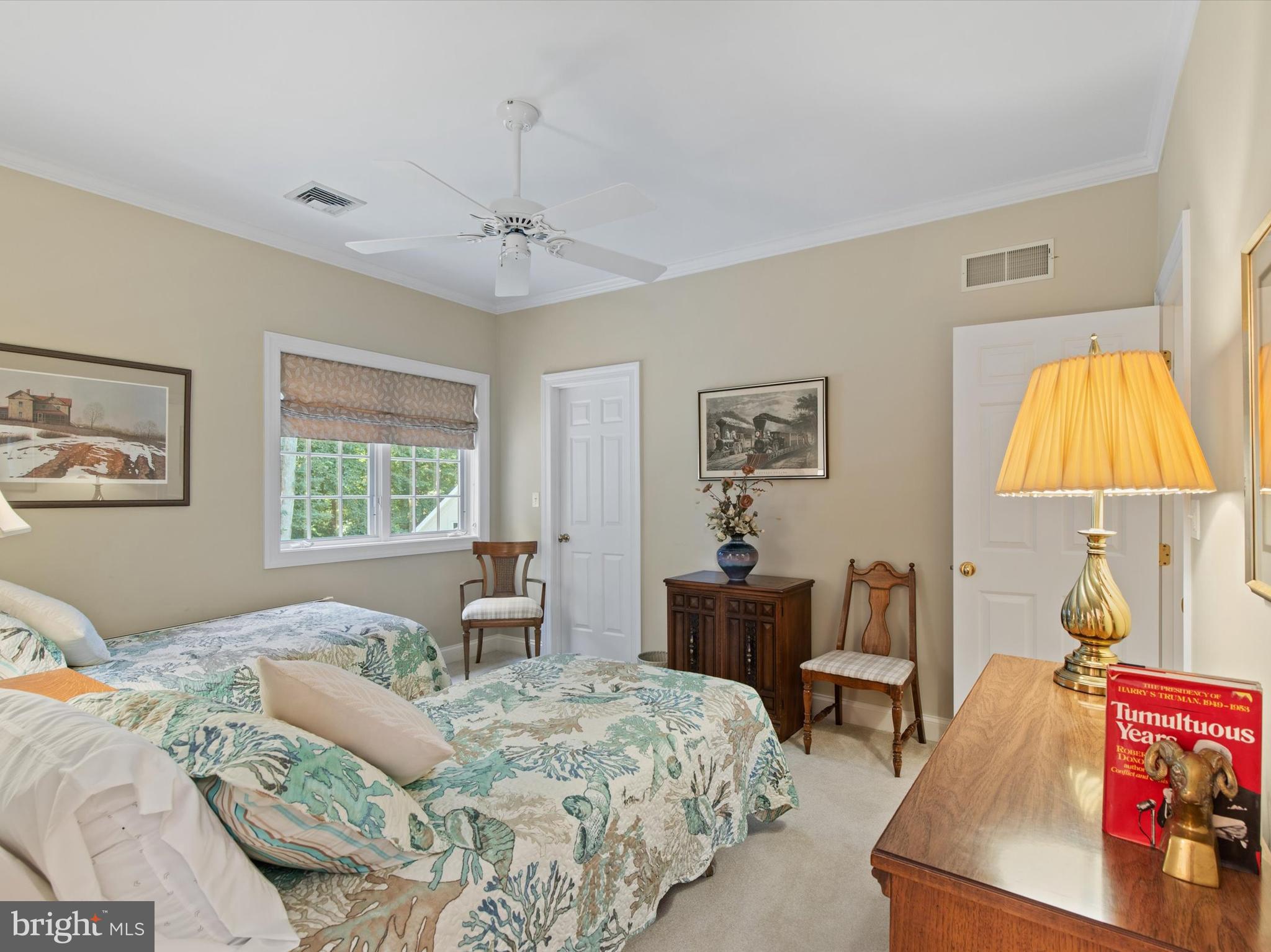 DEER CHASE - Residential