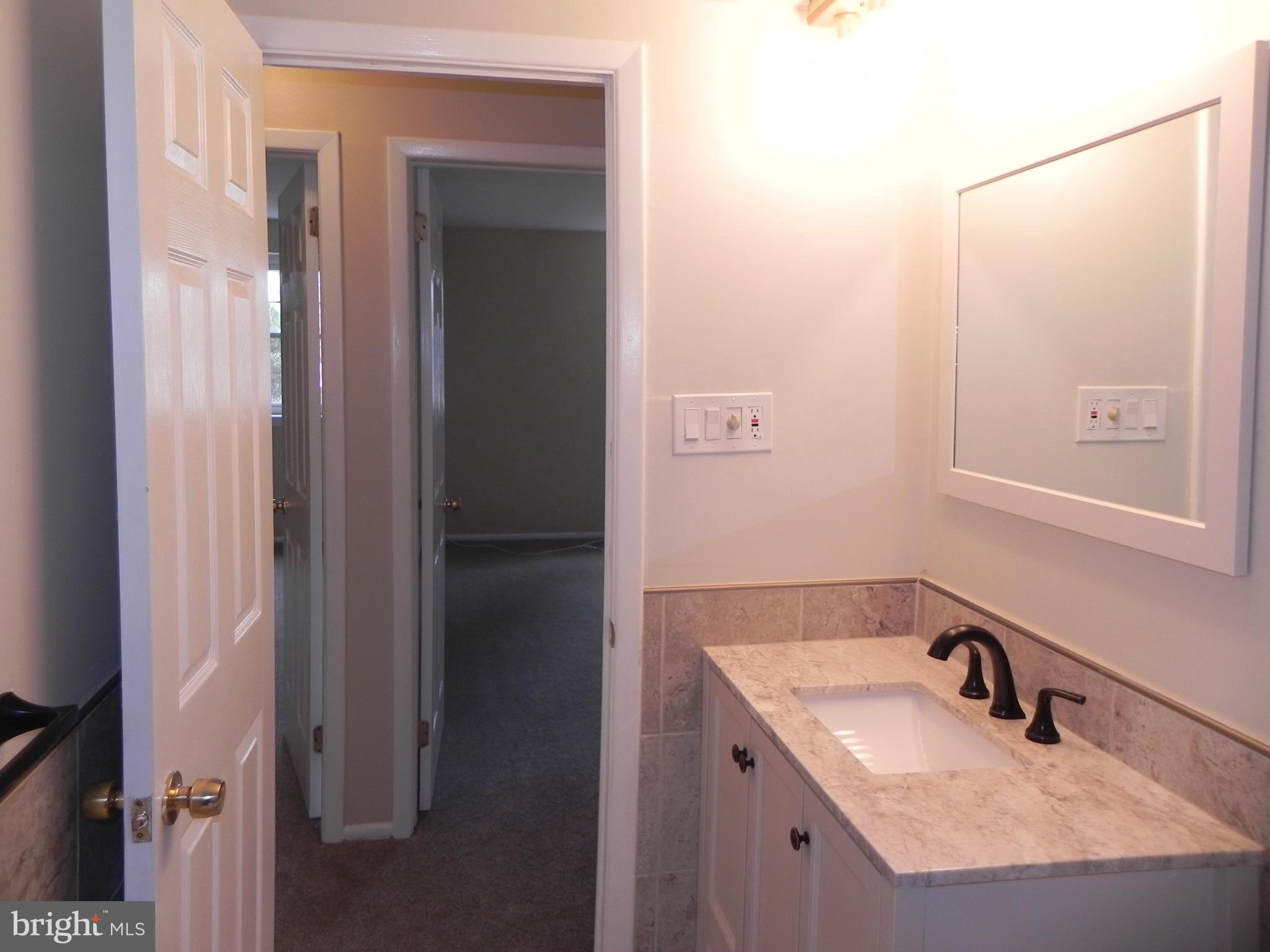 GLENHARDIE - Residential Lease