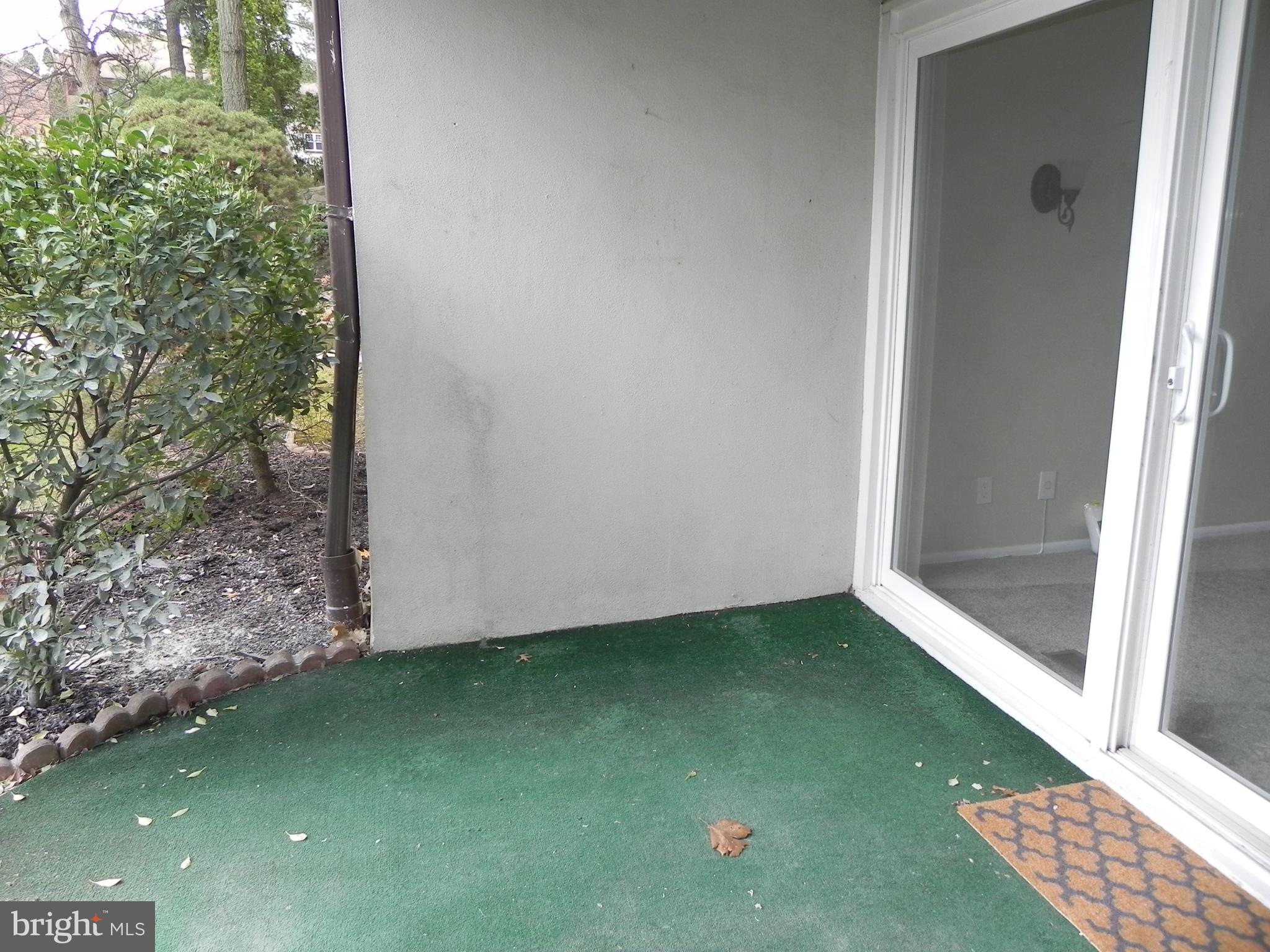 GLENHARDIE - Residential Lease