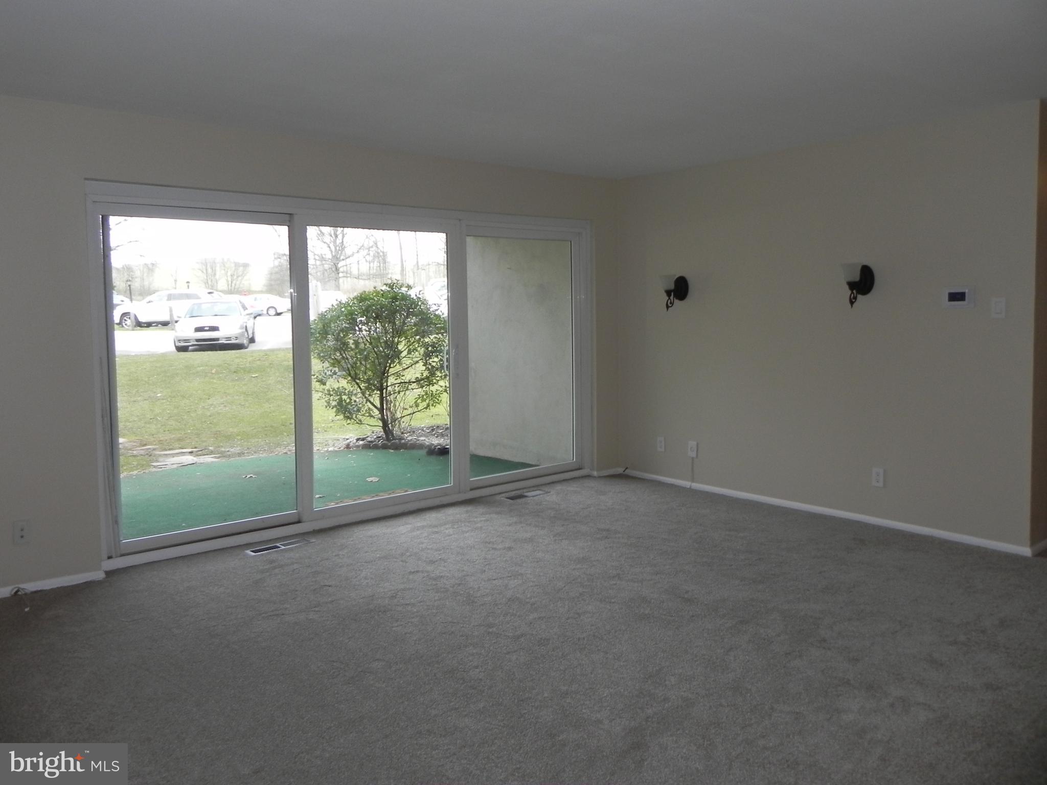 GLENHARDIE - Residential Lease