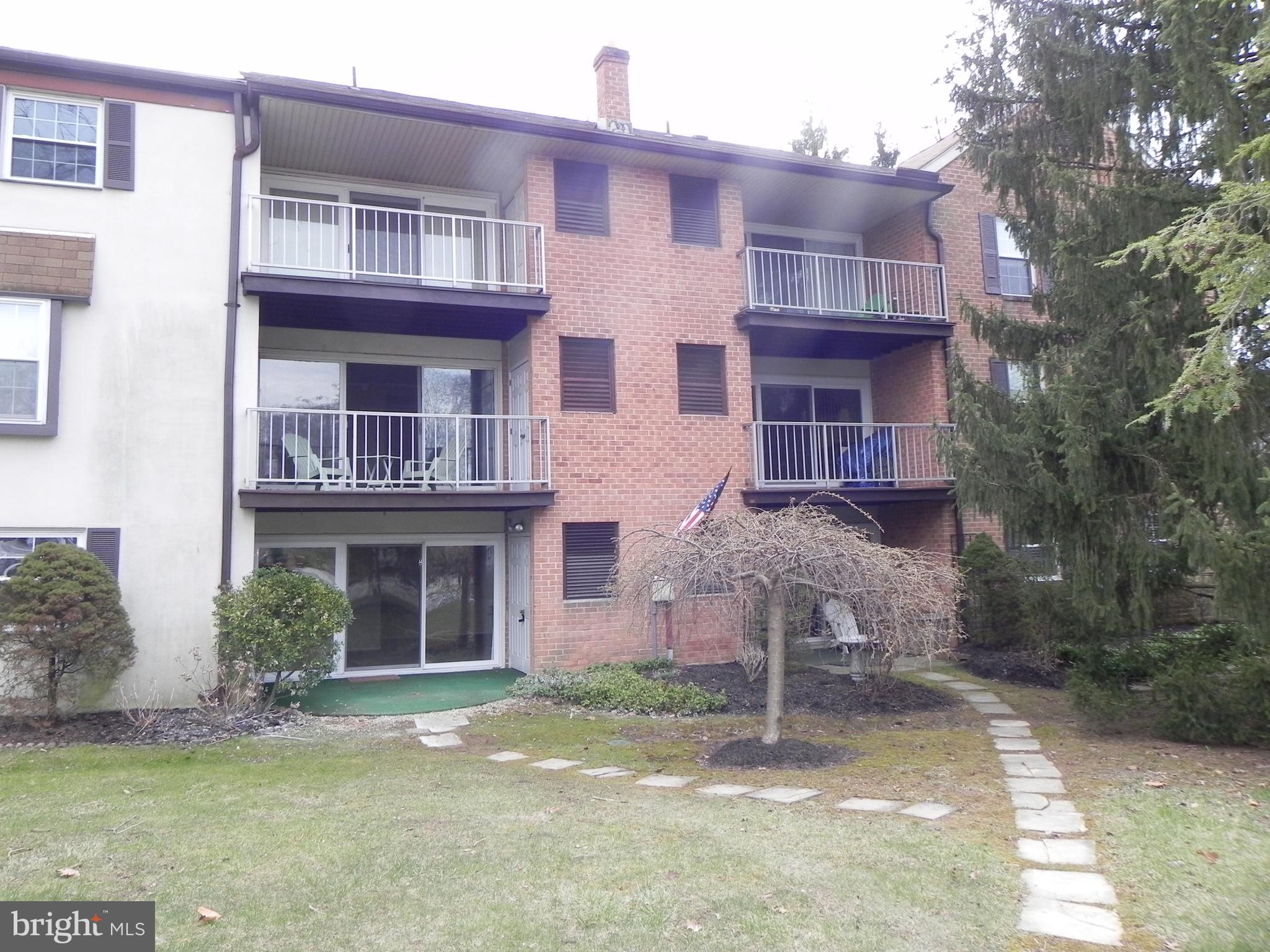 GLENHARDIE - Residential Lease